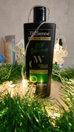 Шампунь TRESemme Curls&Waves "Стоп пушистость" для кудрявых и пушистых волос фото