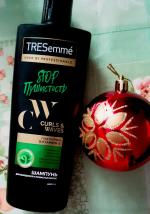 Шампунь TRESemme Curls&Waves "Стоп пушистость" для кудрявых и пушистых волос фото