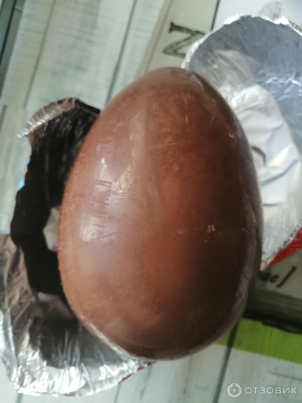 Шоколадное яйцо Ferrero Киндер Сюрприз Макси фото