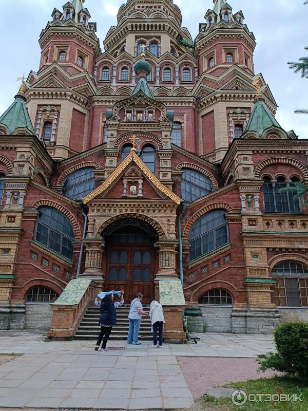 Собор Петра и Павла в Петергофе (Россия, Санкт-Петербург) фото