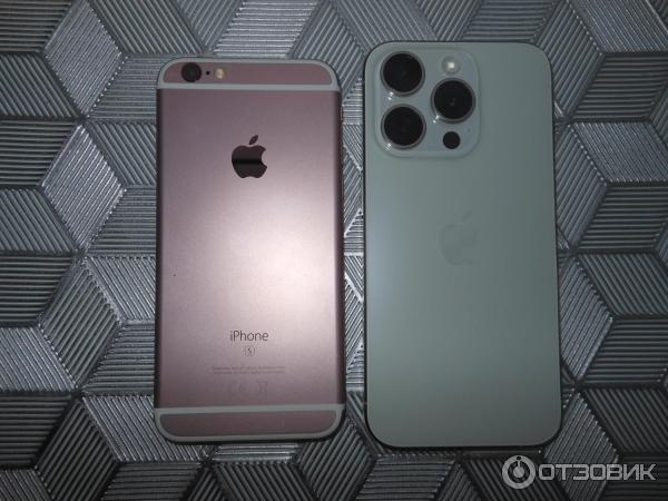 Смартфон Apple iPhone 15 Pro фото