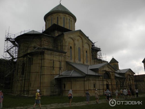 Гелатский монастырь (Грузия, Кутаиси) фото