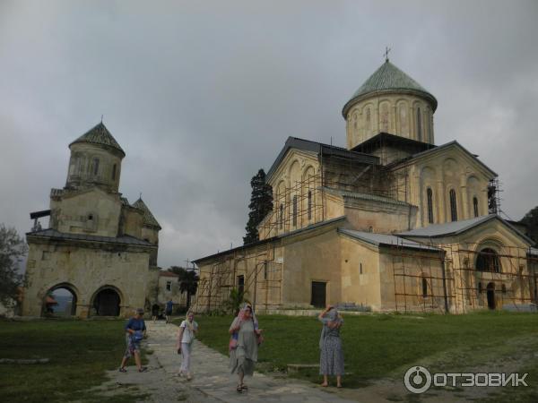 Гелатский монастырь (Грузия, Кутаиси) фото