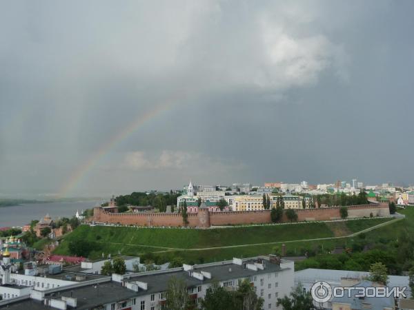 Вид на Нижегородский Кремль из апартаментов Лофт с видом на Кремль (Россия, Нижний Новгород)