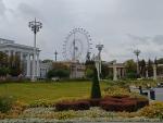 Колесо обозрения "Солнце Москвы" на территории ВДНХ (Россия, Москва) фото