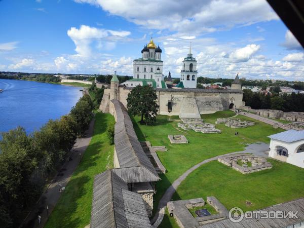 Экскурсия на смотровую площадку Власьевской башни Кремля (Россия, Псков) фото