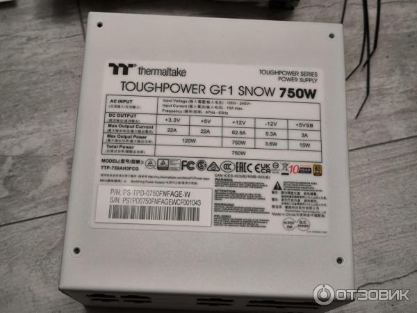 Блок питания Thermaltake Toughpower GF1 Snow 750W фото