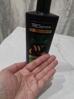 Шампунь TRESemme Curls&Waves "Стоп пушистость" для кудрявых и пушистых волос фото