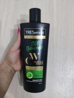 Шампунь TRESemme Curls&Waves "Стоп пушистость" для кудрявых и пушистых волос фото