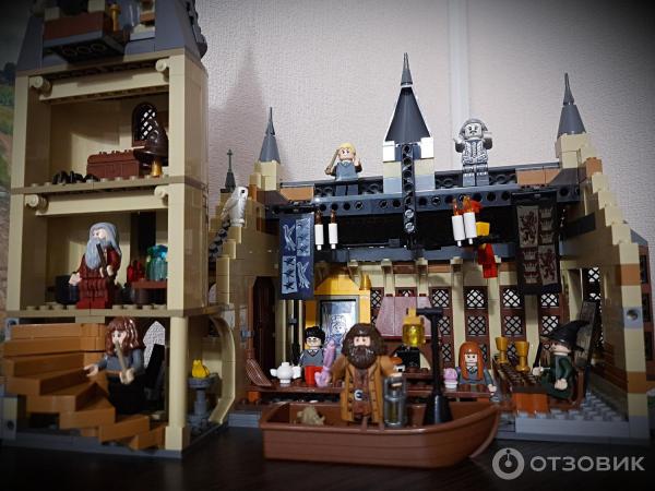 Набор LEGO HARRY POTTER Большой зал Хогвартса фото