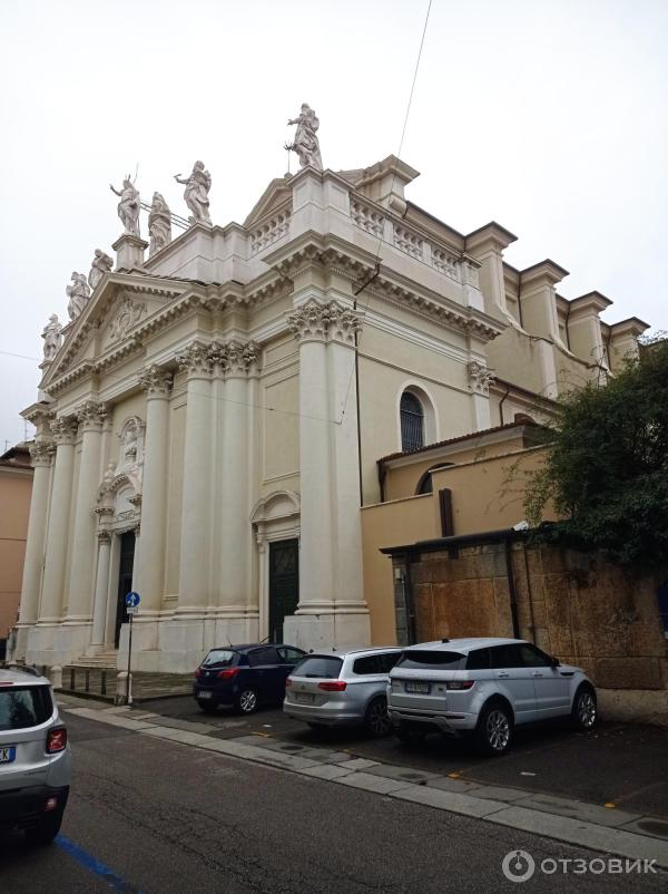 Церковь Chiesa dei Santi Nazaro e Celso (Италия, Брешиа) фото