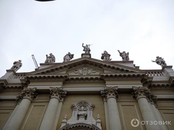 Церковь Chiesa dei Santi Nazaro e Celso (Италия, Брешиа) фото