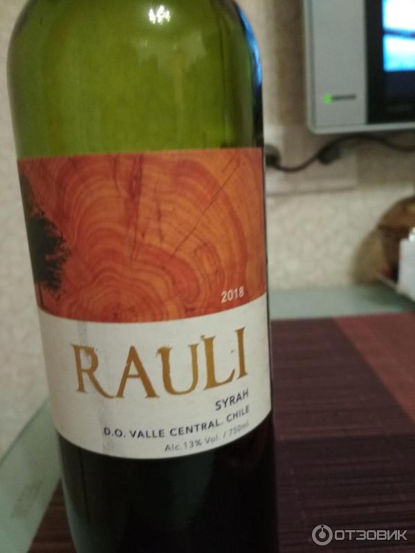 Вино красное сухое Rauli Syrah фото