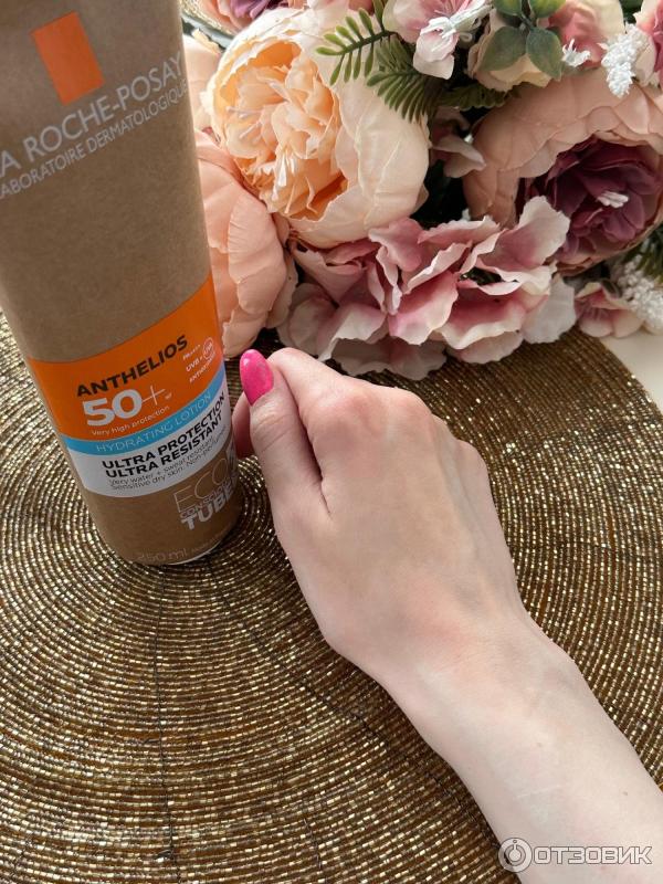 Солнцезащитное увлажняющее молочко для лица и тела La Roche-Posay Anthelios SPF 50 фото