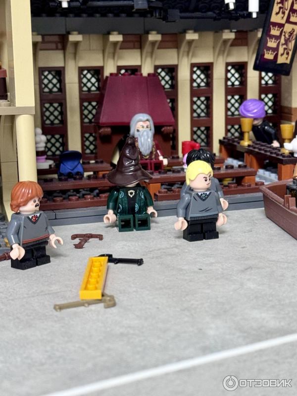 Набор LEGO HARRY POTTER Большой зал Хогвартса фото