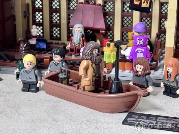 Набор LEGO HARRY POTTER Большой зал Хогвартса фото