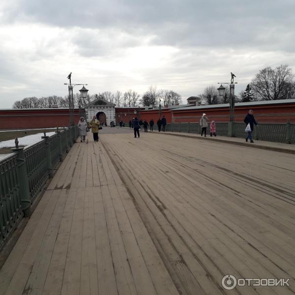 Выставка ледовых скульптур у Нарышкина бастиона Петропавловской крепости (Россия, Санкт-Петербург) фото