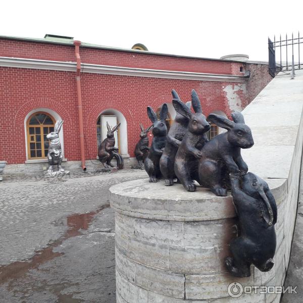 Выставка ледовых скульптур у Нарышкина бастиона Петропавловской крепости (Россия, Санкт-Петербург) фото
