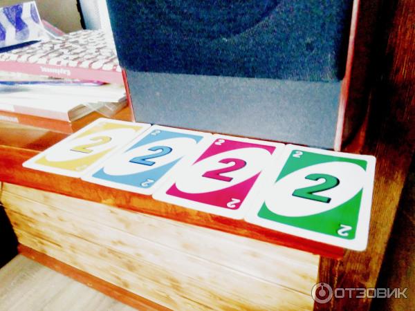 Настольная карточная игра UNO фото