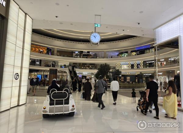 Торгово-развлекательный центр Dubai Mall (ОАЭ, Дубай) фото