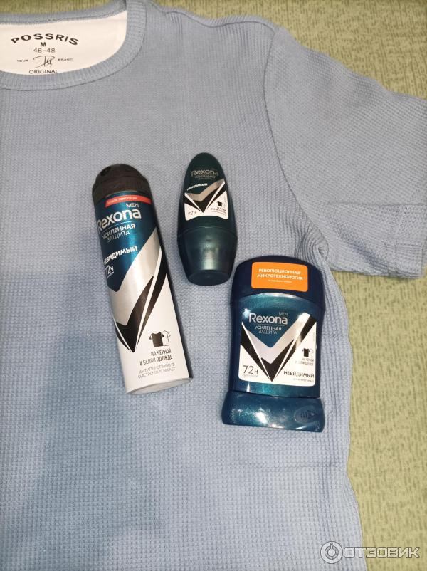 Антиперспирант спрей Rexona Men Невидимый на черном и белом фото