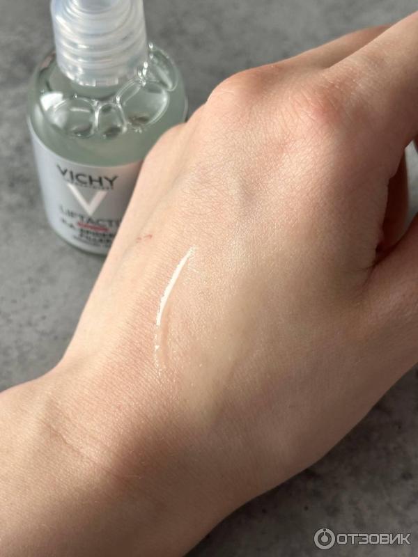 Гиалуроновая сыворотка-филлер пролонгированного действия Liftactiv Supreme. Бренд Vichy.