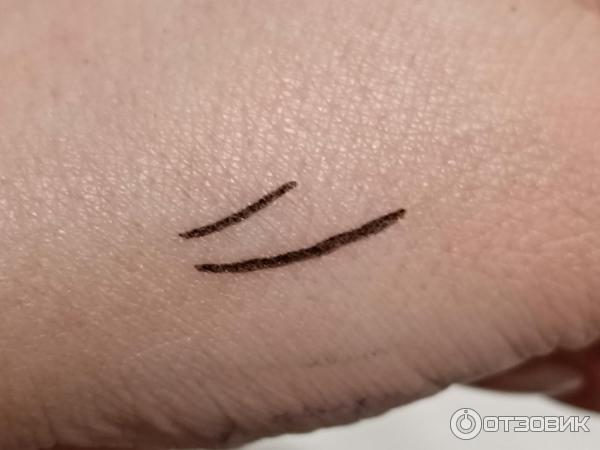 Подводка-фломастер для глаз Essence Waterproof Eyeliner Pen фото