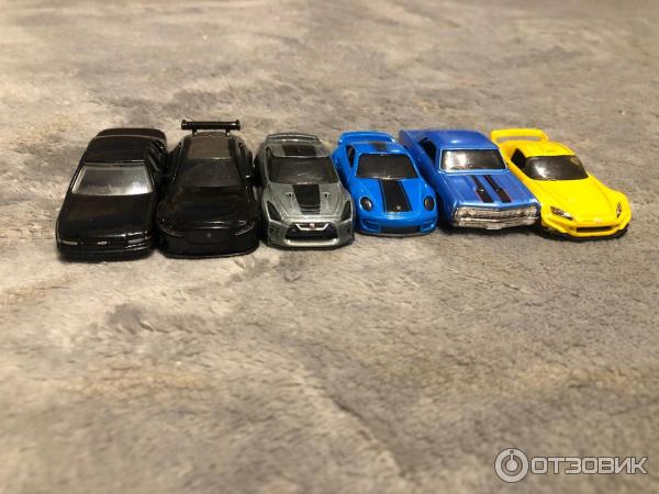 Детские машинки Hot Wheels фото