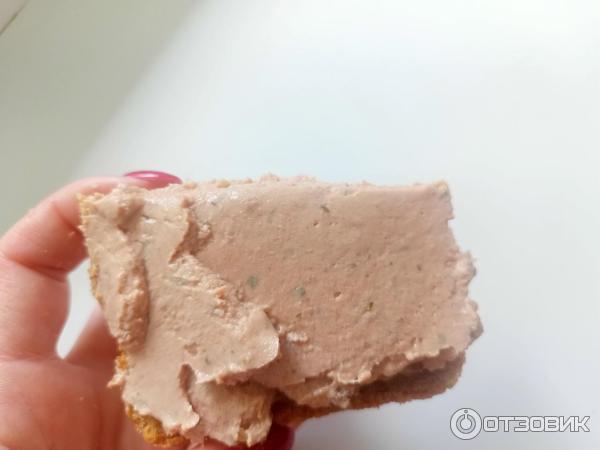 Отзыв о Паштет из мяса птицы с зеленью "Магнит" | Посредственная ...
