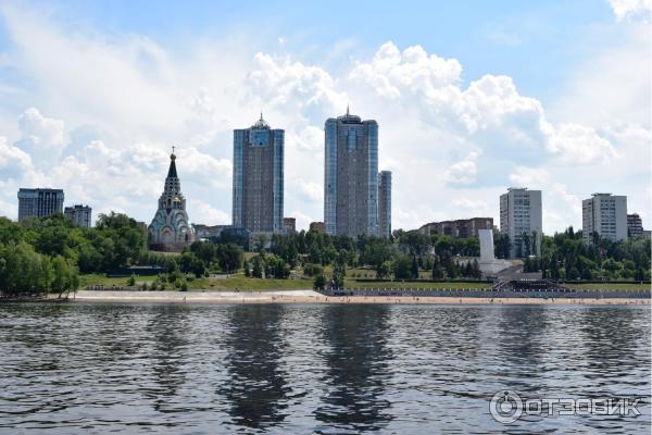 Прогулка на теплоходе Москва 110 по реке Волге (Россия, Самара) фото