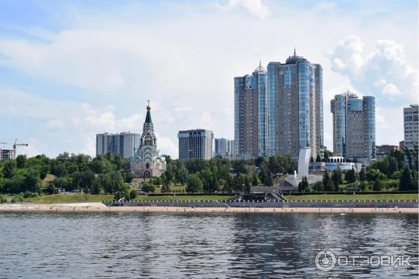 Прогулка на теплоходе Москва 110 по реке Волге (Россия, Самара) фото