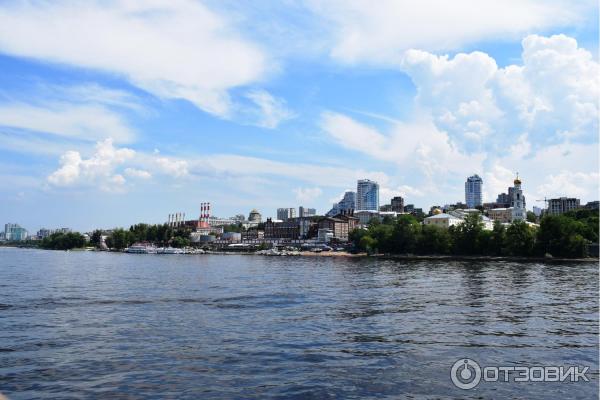 Прогулка на теплоходе Москва 110 по реке Волге (Россия, Самара) фото