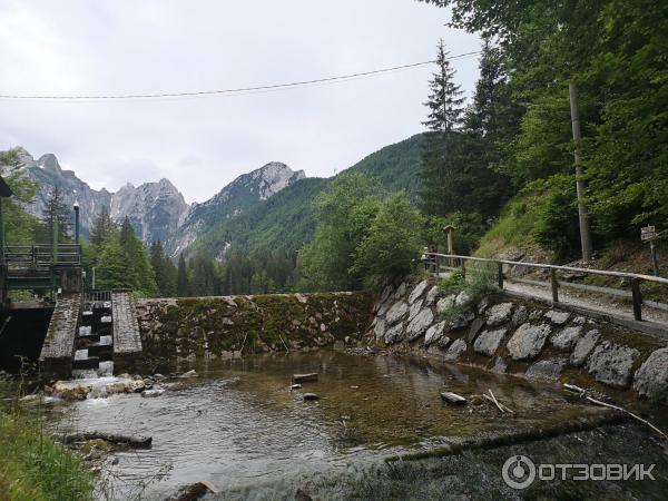 Озера Lago Inferiore di Fusine (Италия, Удине) фото