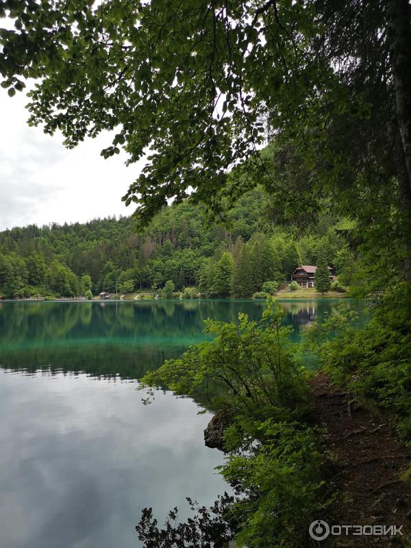 Озера Lago Inferiore di Fusine (Италия, Удине) фото