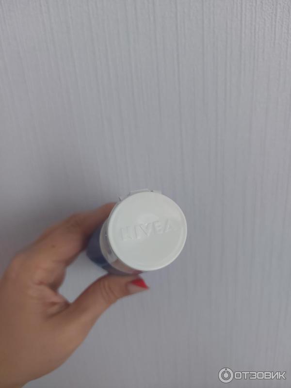 Нежное средство для удаления макияжа с глаз NIVEA фото