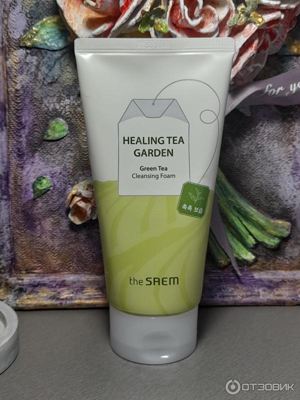 Пенка для умывания The Saem Healing tea garden Green tea cleansing foam фото