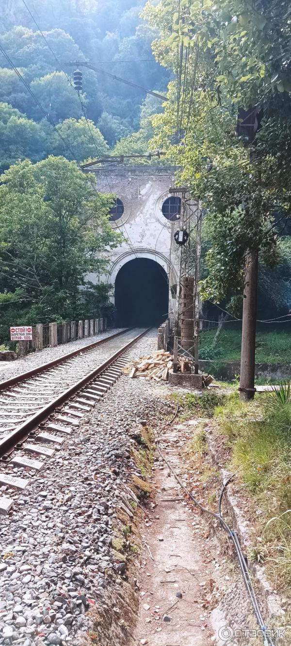 Экскурсия в грот Святого апостола Симона Канонита (Абхазия, Новый Афон) фото