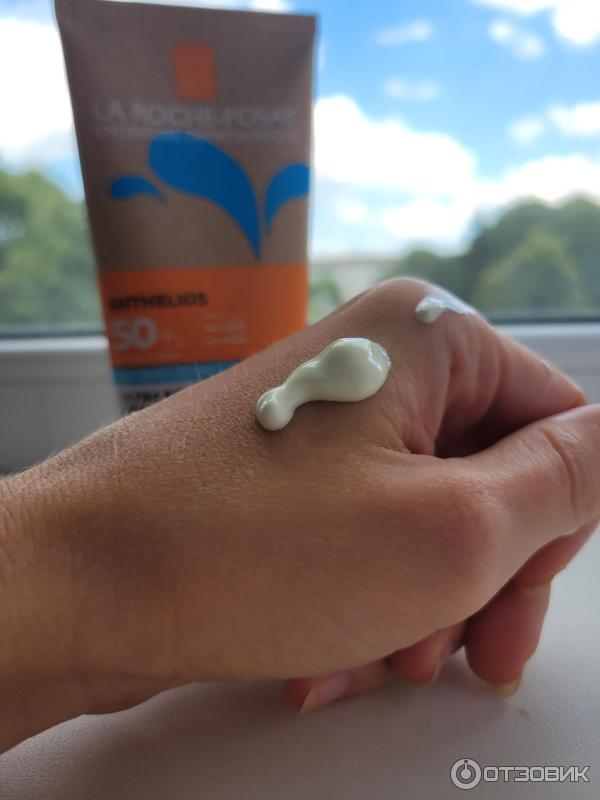 Солнцезащитное увлажняющее молочко для лица и тела La Roche-Posay Anthelios SPF 50 фото