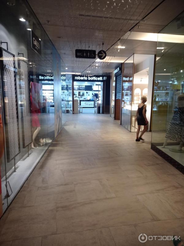 Торговый центр BBI Center (Босния и Герцеговина, Сараево) фото