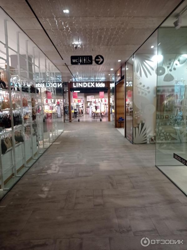 Торговый центр BBI Center (Босния и Герцеговина, Сараево) фото