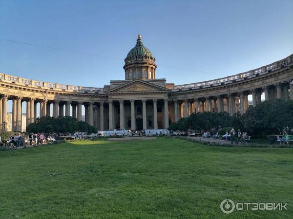 Обзорная автобусная экскурсия City Tour по Санкт-Петербургу (Россия) фото