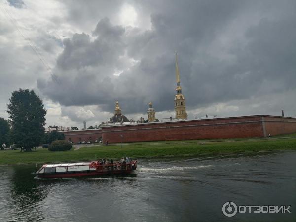 Обзорная автобусная экскурсия City Tour по Санкт-Петербургу (Россия) фото