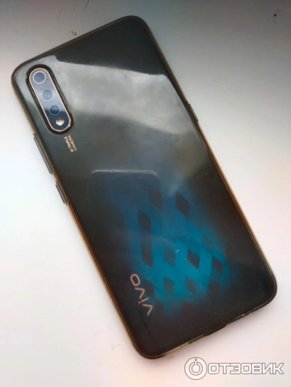 Смартфон Vivo V17 Neo фото