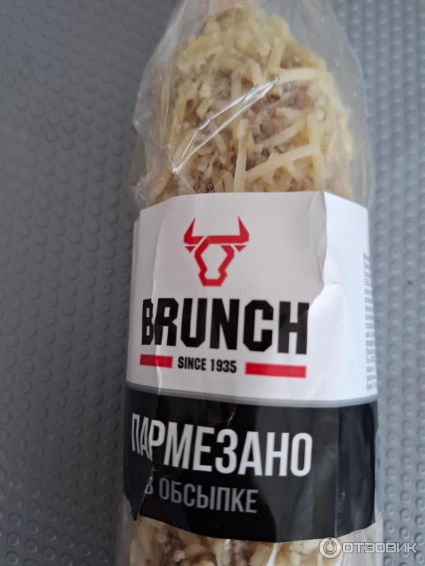 Колбаса сырокопченая Brunch Пармезано в обсыпке фото