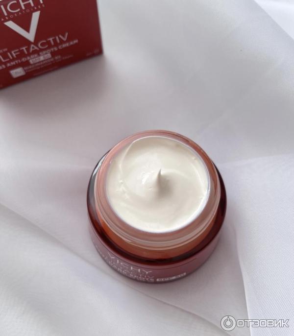 Дневной крем против пигментации Vichy Collagen SPF 50 с витамином B3 фото
