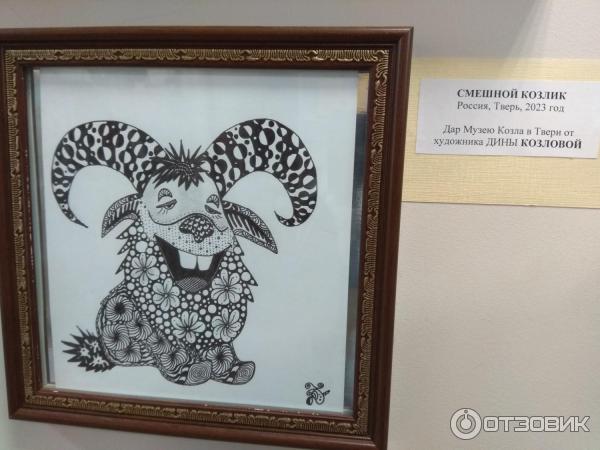 Принимают работы от посетителей