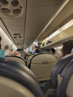 Самолет Embraer ERJ-190 фото