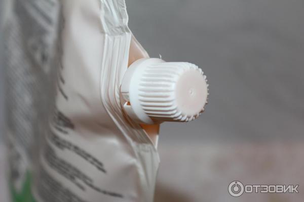 Интенсивный шампунь-уход против перхоти для сухих волос Vichy Dercos сменный блок фото
