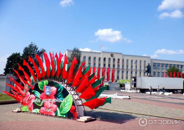 Пл. Ленина и подготовка к празднику